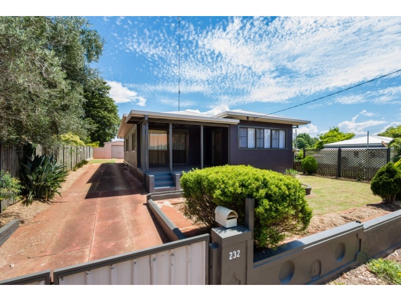 232 South Street, South Toowoomba QLD 4350