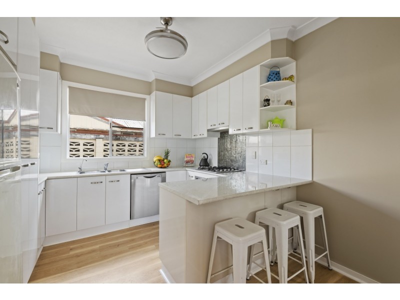 36A Victory Street, Newtown QLD 4350