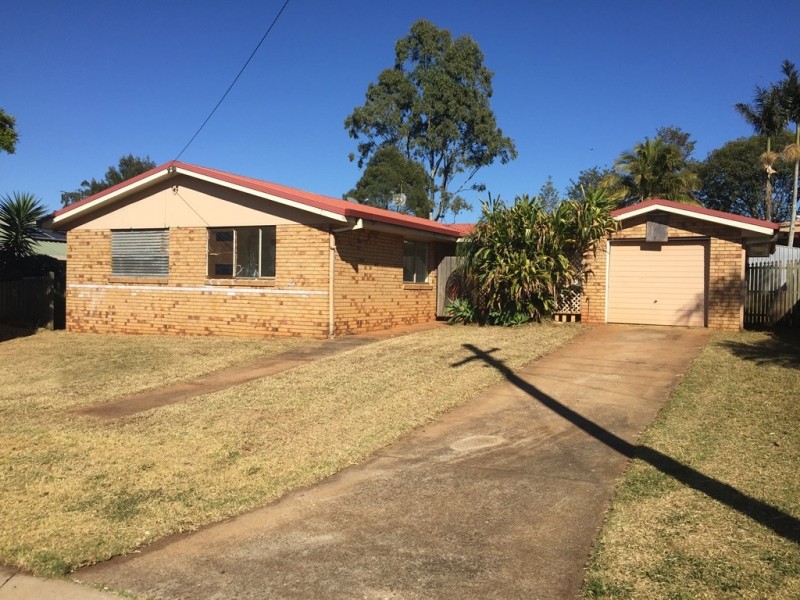 11 Arrowfield Street, Wilsonton Heights QLD 4350