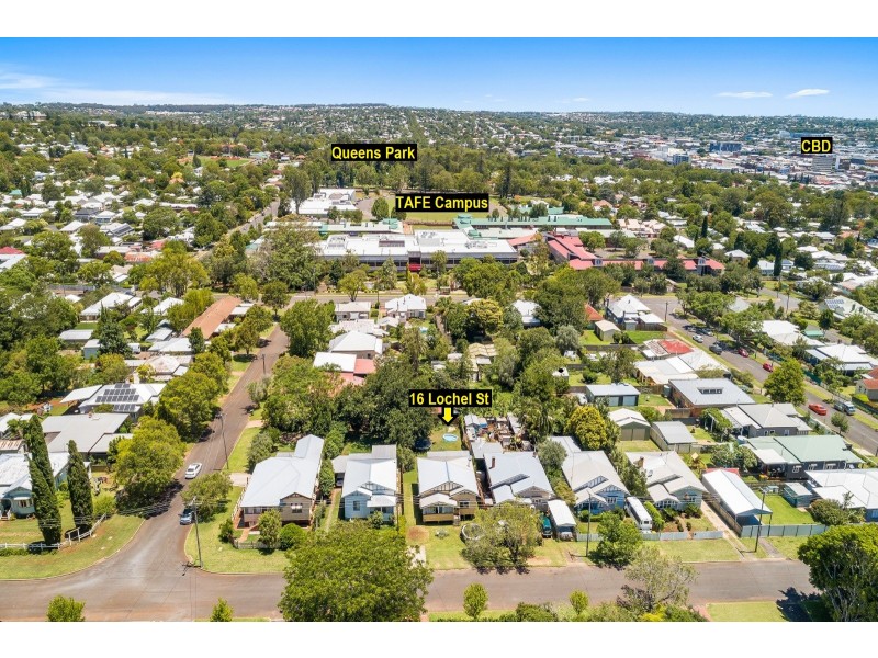 16 Lochel Street, Mount Lofty QLD 4350
