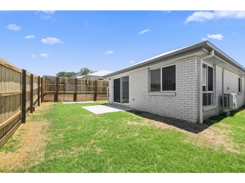 16 McInnes Cresent, Glenvale QLD 4350