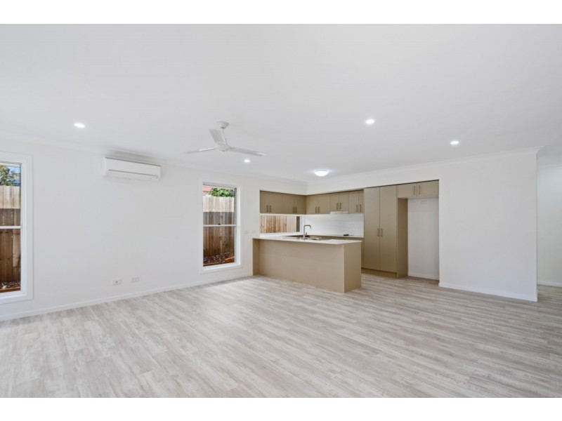 2/100A James Street, South Toowoomba QLD 4350