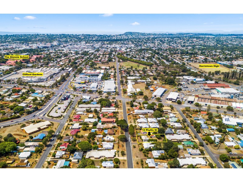 10 Phyllis Street, Harristown QLD 4350