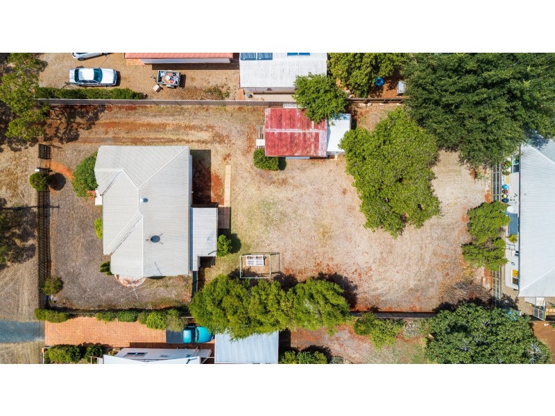 10 Phyllis Street, Harristown QLD 4350