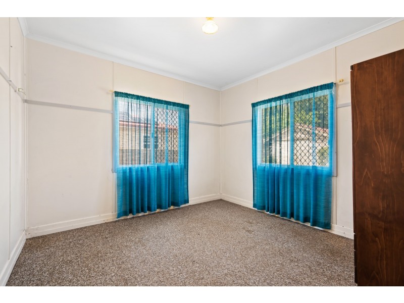 10 Phyllis Street, Harristown QLD 4350