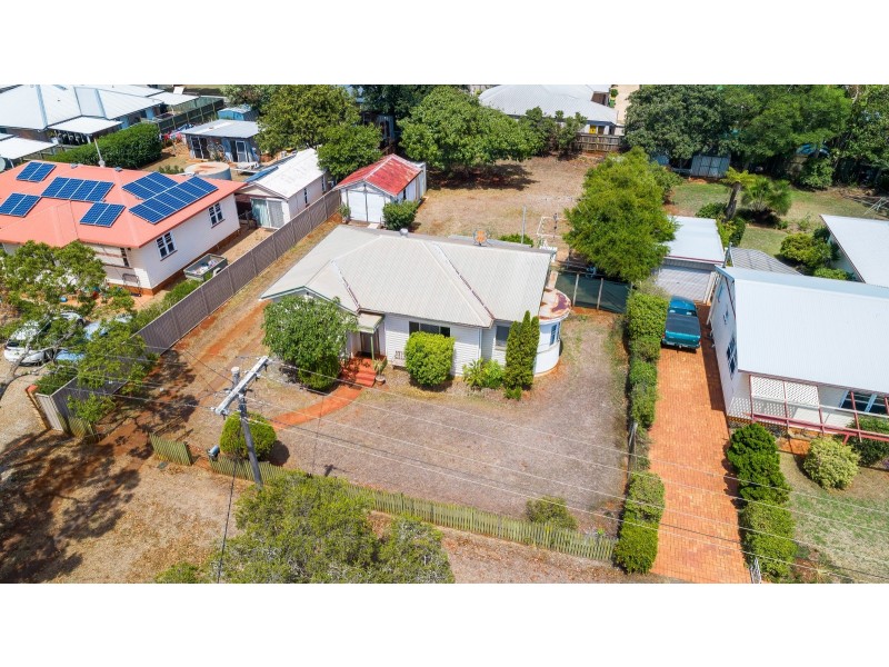 10 Phyllis Street, Harristown QLD 4350