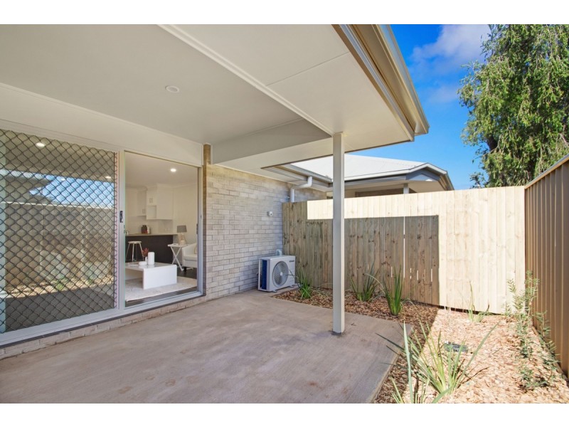 2/8 Glenvale Road, Harristown QLD 4350