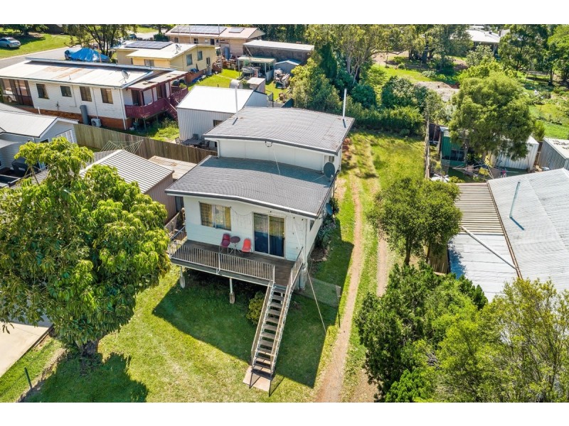 7 Vanity Street, Rockville QLD 4350