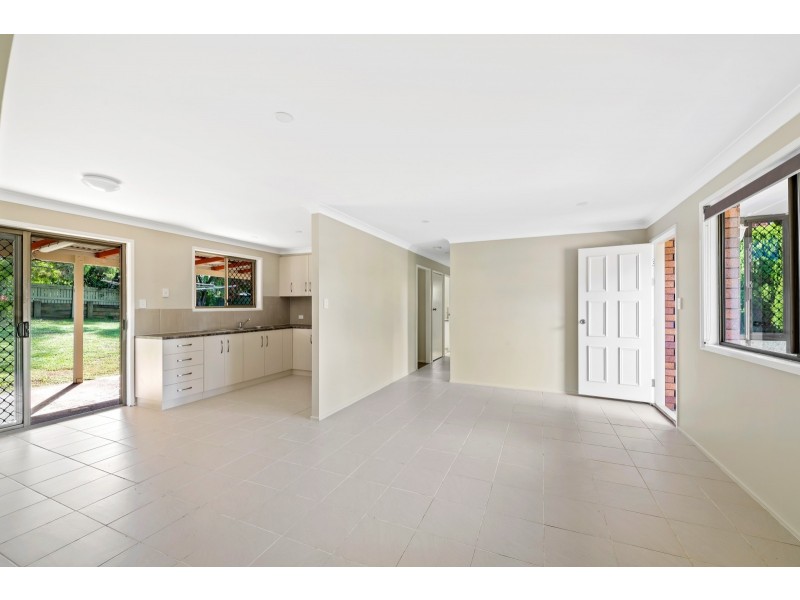 57 Wine Drive, Wilsonton Heights QLD 4350