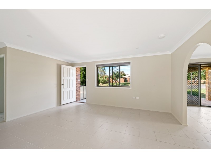 57 Wine Drive, Wilsonton Heights QLD 4350