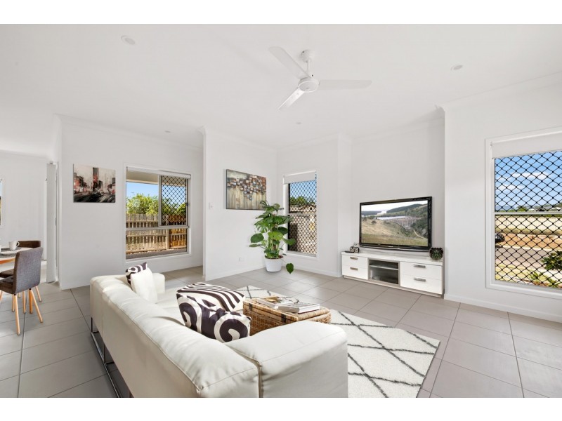 3/47 Belclaire Drive, Westbrook QLD 4350