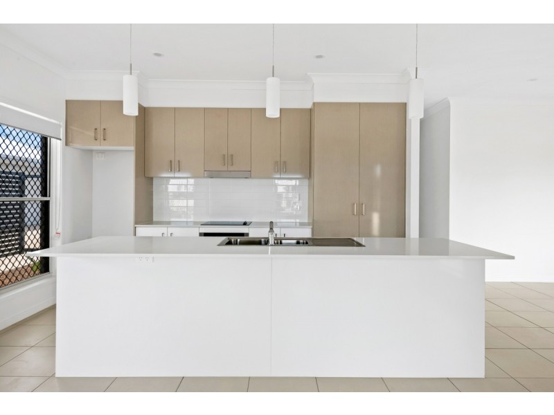 3/47 Belclaire Drive, Westbrook QLD 4350