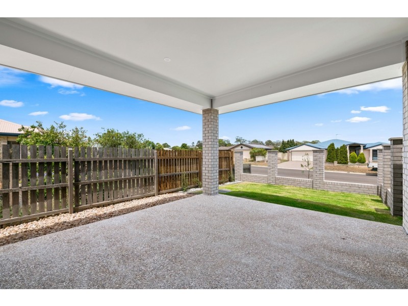3/47 Belclaire Drive, Westbrook QLD 4350