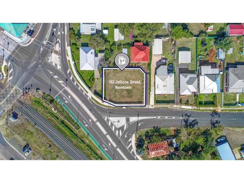 162 Jellicoe Street, Newtown QLD 4350