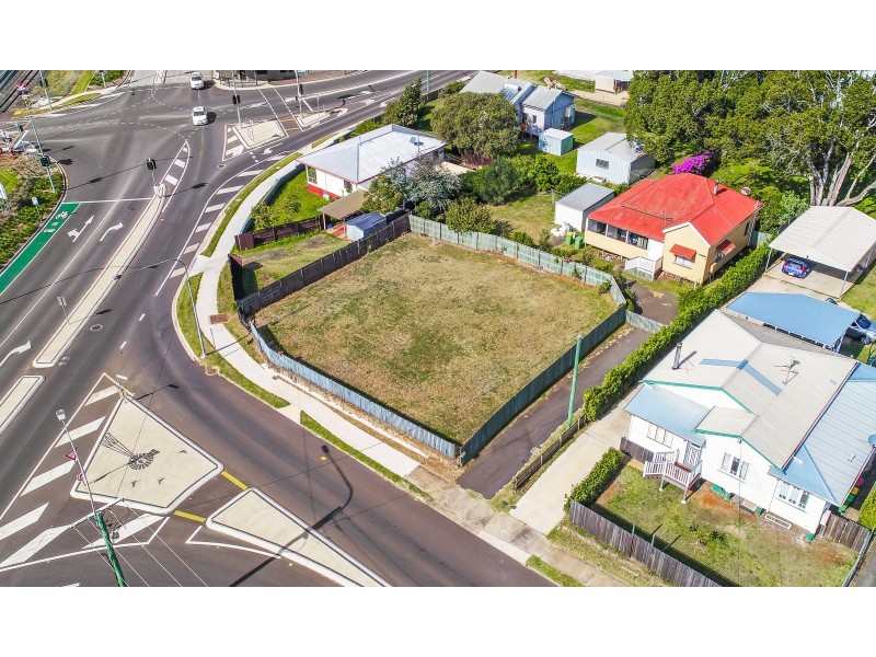 162 Jellicoe Street, Newtown QLD 4350
