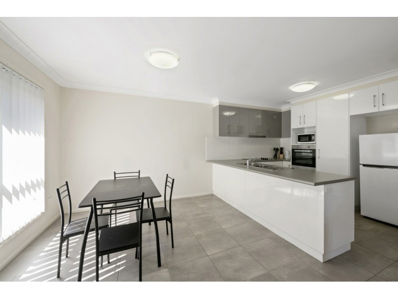 1/18 Teesdale Avenue, Newtown QLD 4350