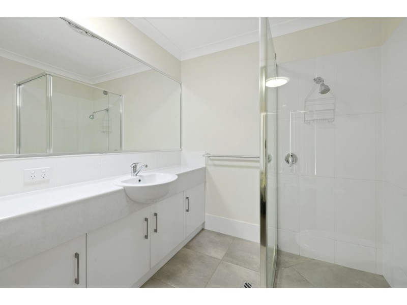 1/18 Teesdale Avenue, Newtown QLD 4350