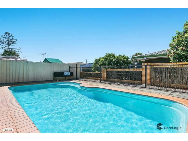 11 Honey Street, Harristown QLD 4350