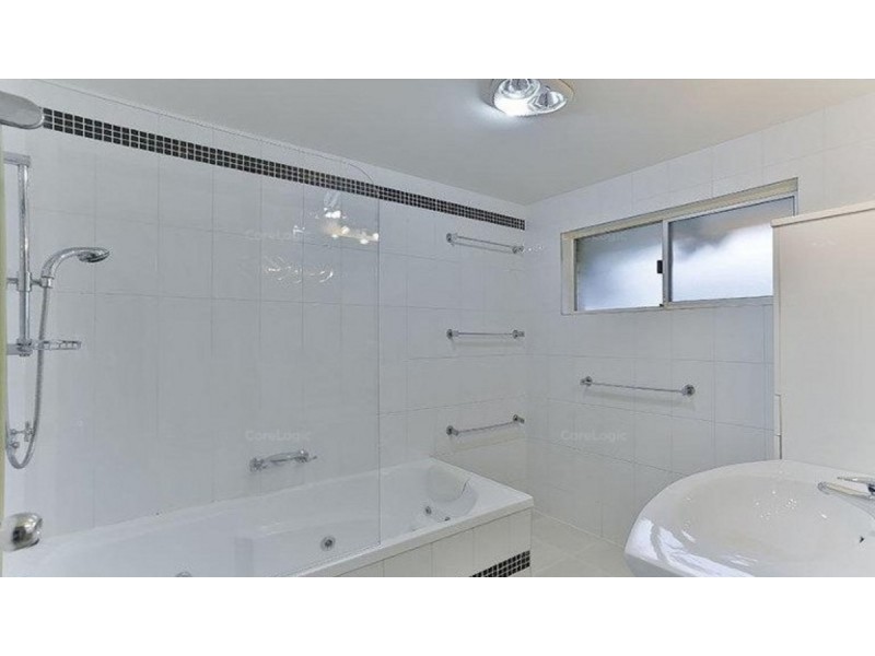 17 Traminer Drive, Wilsonton Heights QLD 4350