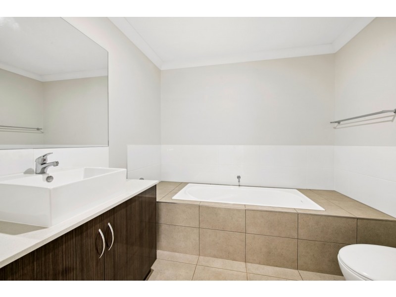 20B Cambooya Street, Drayton QLD 4350