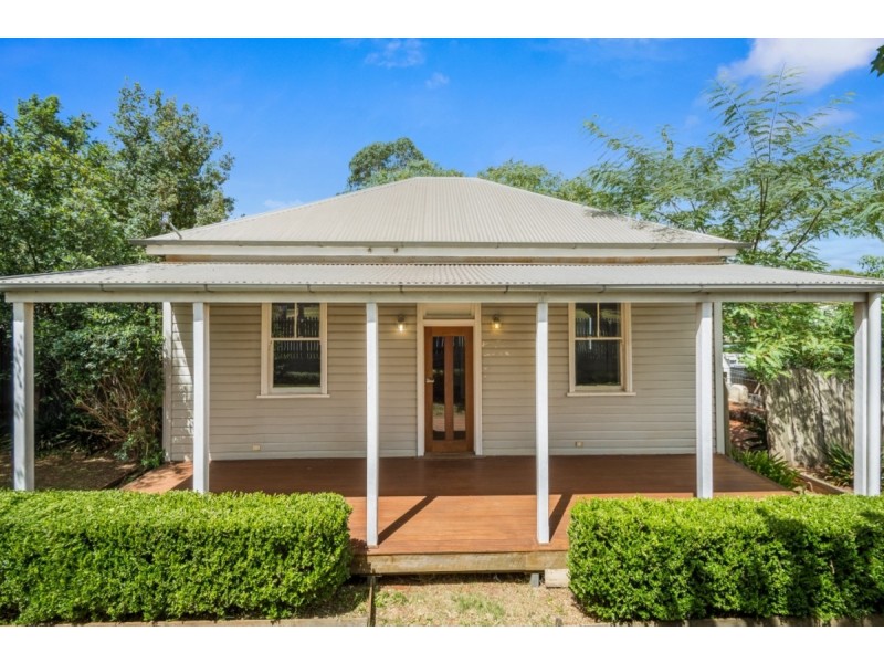 10 Gowrie Street, Toowoomba City QLD 4350