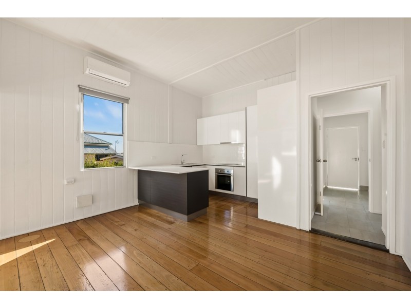 1 McCook Street, South Toowoomba QLD 4350