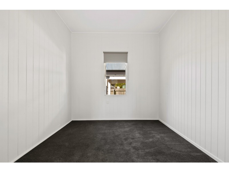 1 McCook Street, South Toowoomba QLD 4350