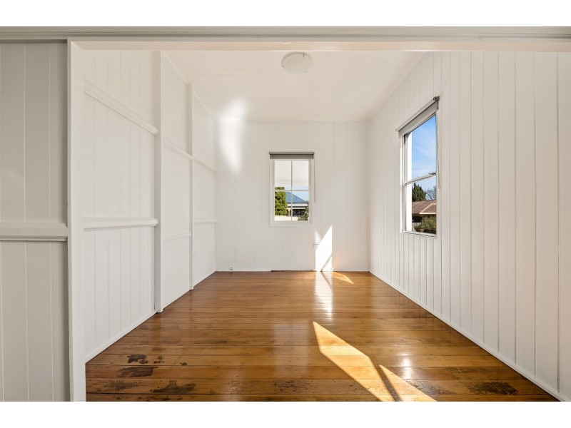 1 McCook Street, South Toowoomba QLD 4350