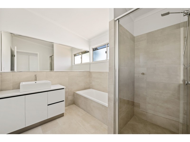 1 McCook Street, South Toowoomba QLD 4350