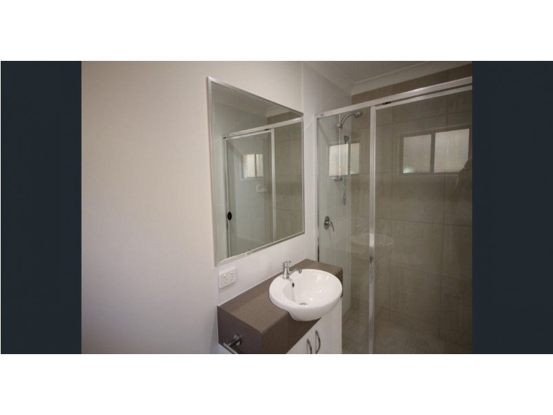 1/5 Ryan Street, Glenvale QLD 4350