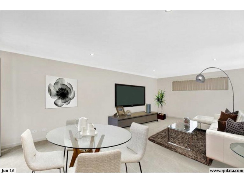 3/128A James Street, South Toowoomba QLD 4350