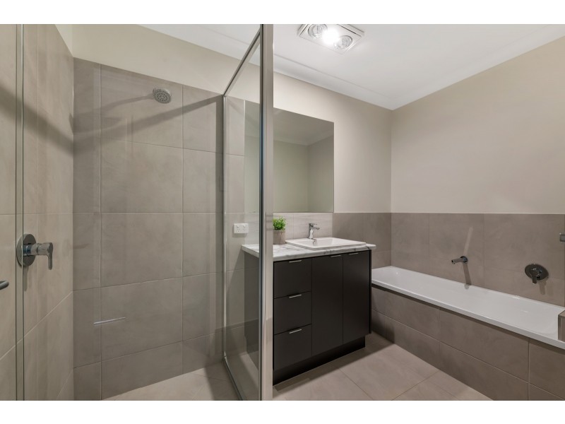 2/151 Jellicoe Street, North Toowoomba QLD 4350