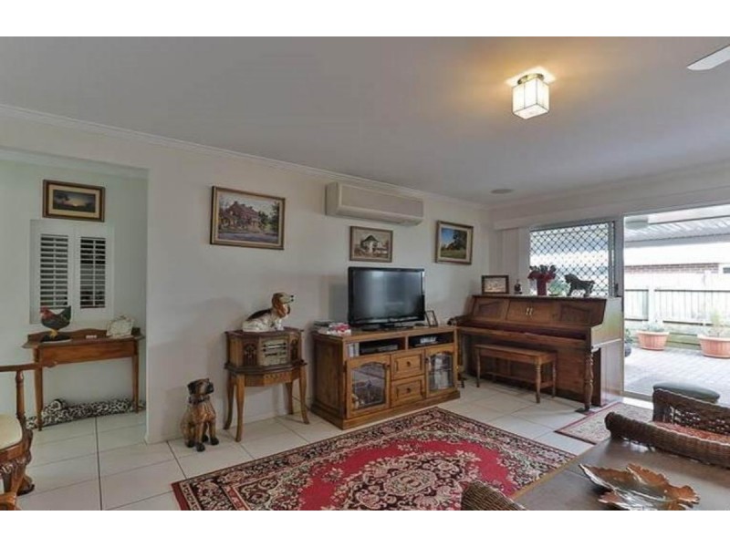 22 Mooney Street, Harlaxton QLD 4350