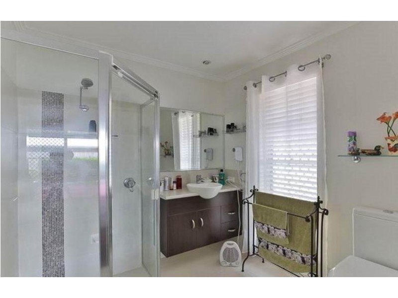 22 Mooney Street, Harlaxton QLD 4350