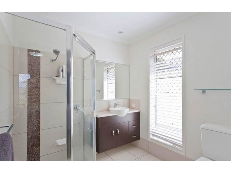 22 Mooney Street, Harlaxton QLD 4350