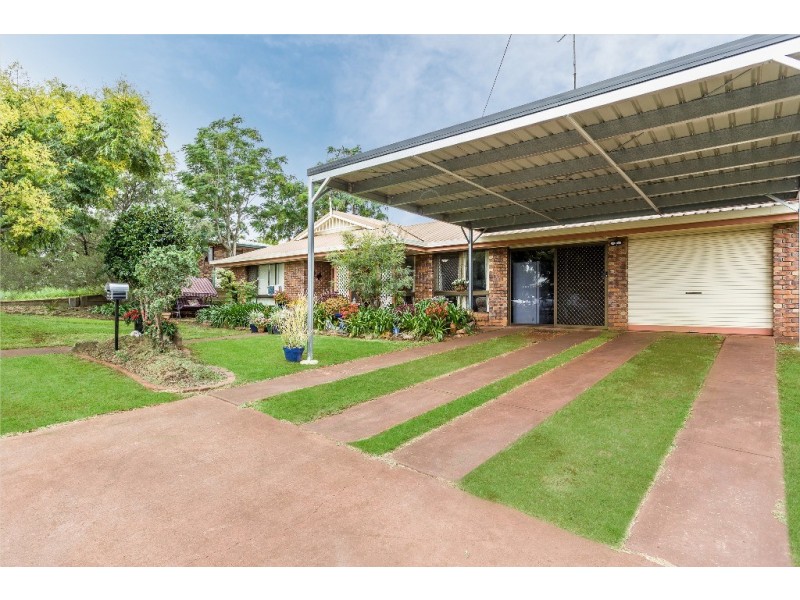 8 Croydon Street, Harristown QLD 4350