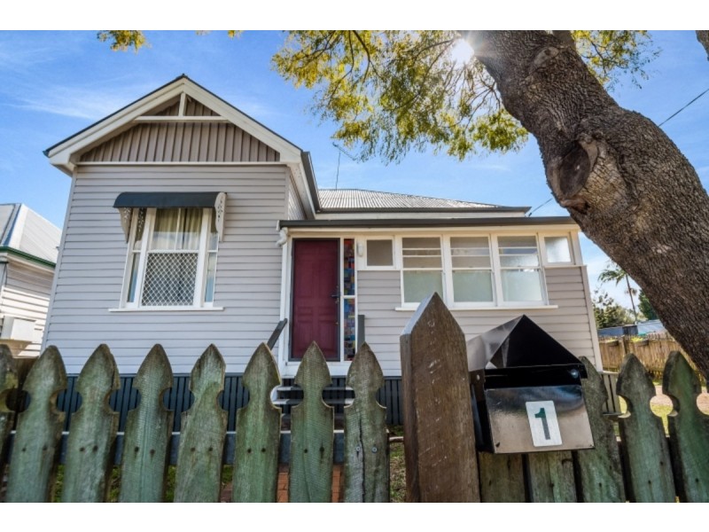 1 Moffatt Street, North Toowoomba QLD 4350