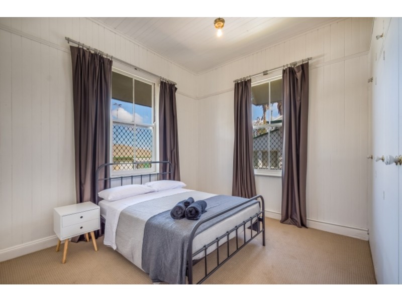 1 Moffatt Street, North Toowoomba QLD 4350
