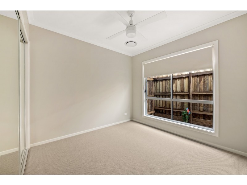 2/2 Wentworth Street, Centenary Heights QLD 4350