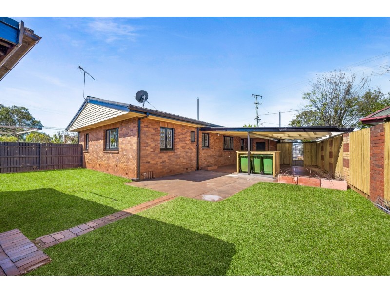 101 Anzac Avenue, Newtown QLD 4350