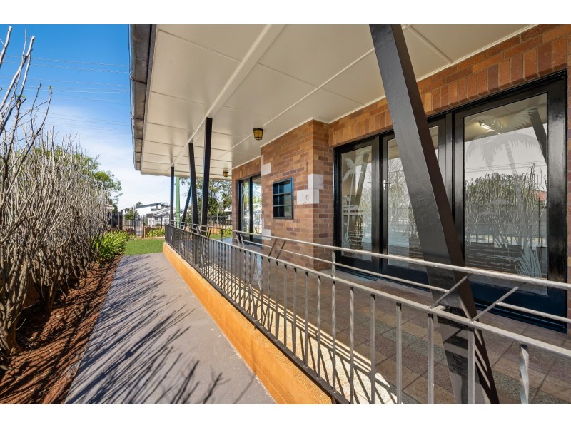 101 Anzac Avenue, Newtown QLD 4350