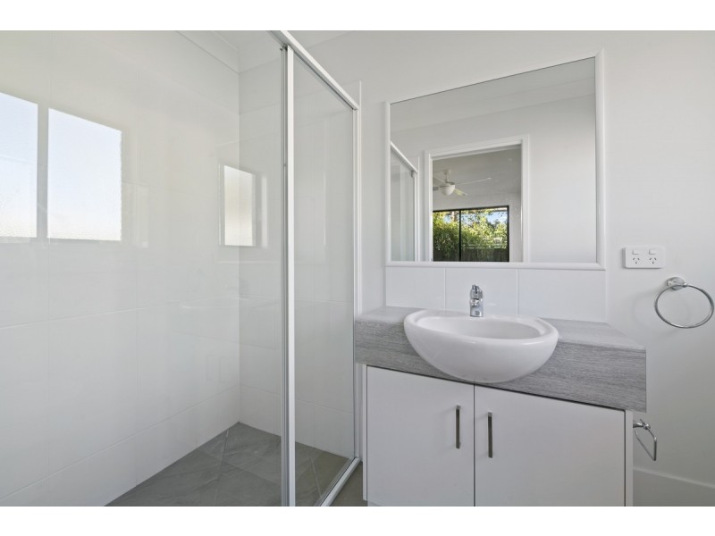 4/11A Bothwell Street, Newtown QLD 4350