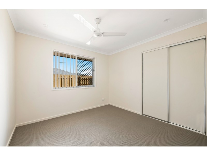 12 Downs Street, Glenvale QLD 4350