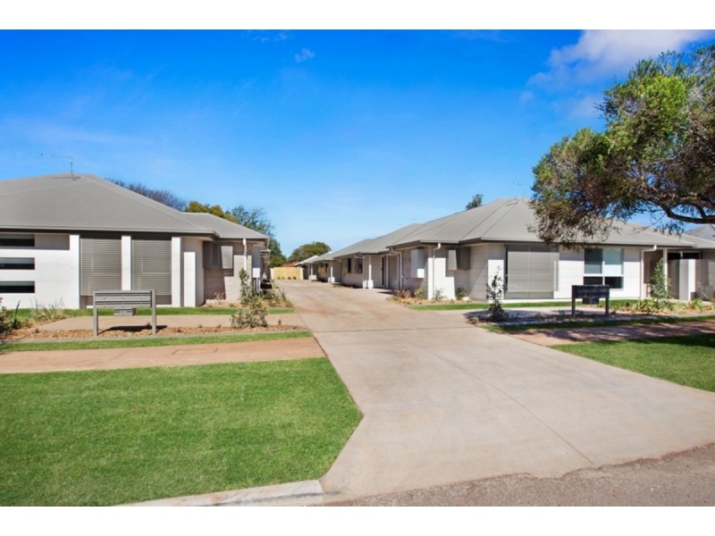 3/8 Glenvale Road, Harristown QLD 4350