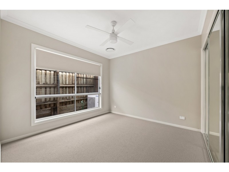 3/2 Wenworth Street, Centenary Heights QLD 4350