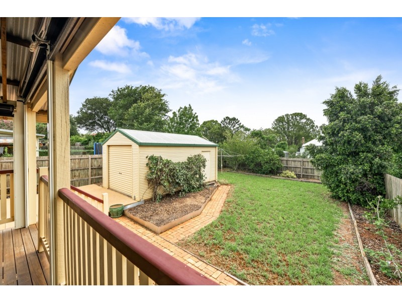 27 Clark Street, South Toowoomba QLD 4350