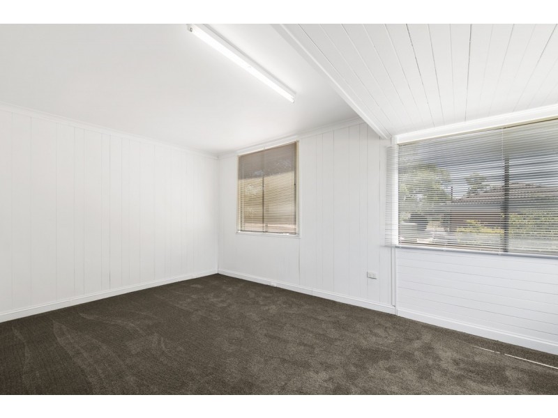 262 James Street, Harristown QLD 4350