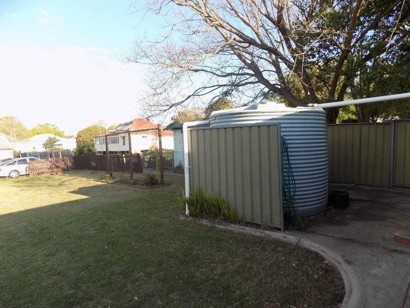 4 West Street, North Toowoomba QLD 4350