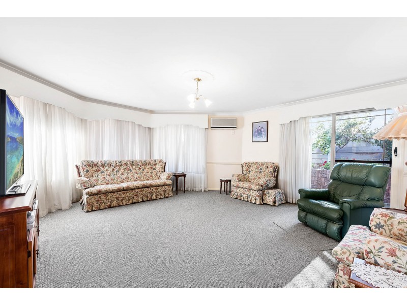 2/422 Hume Street, Centenary Heights QLD 4350