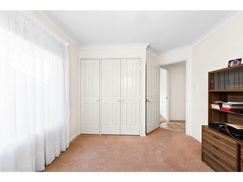 2/422 Hume Street, Centenary Heights QLD 4350
